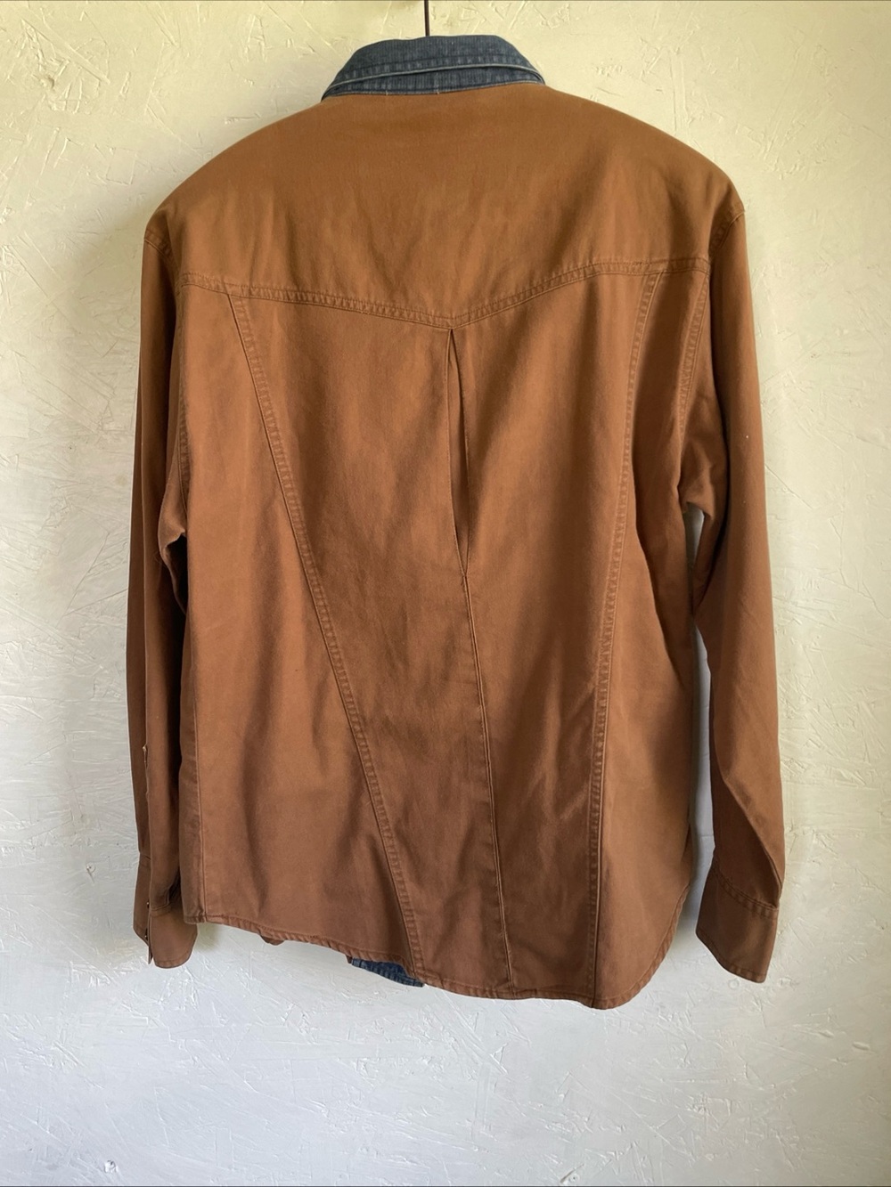 Vintage Wrangler Made in USA Westernwear for Women Brown & Denim shirt size L - Picture 9 of 11